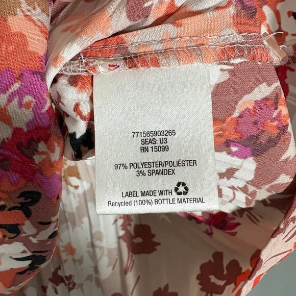 Karen Scott Women's Tan, Pink & Red Floral Pleated Button Up Top - Size Large - Picture 5 of 6